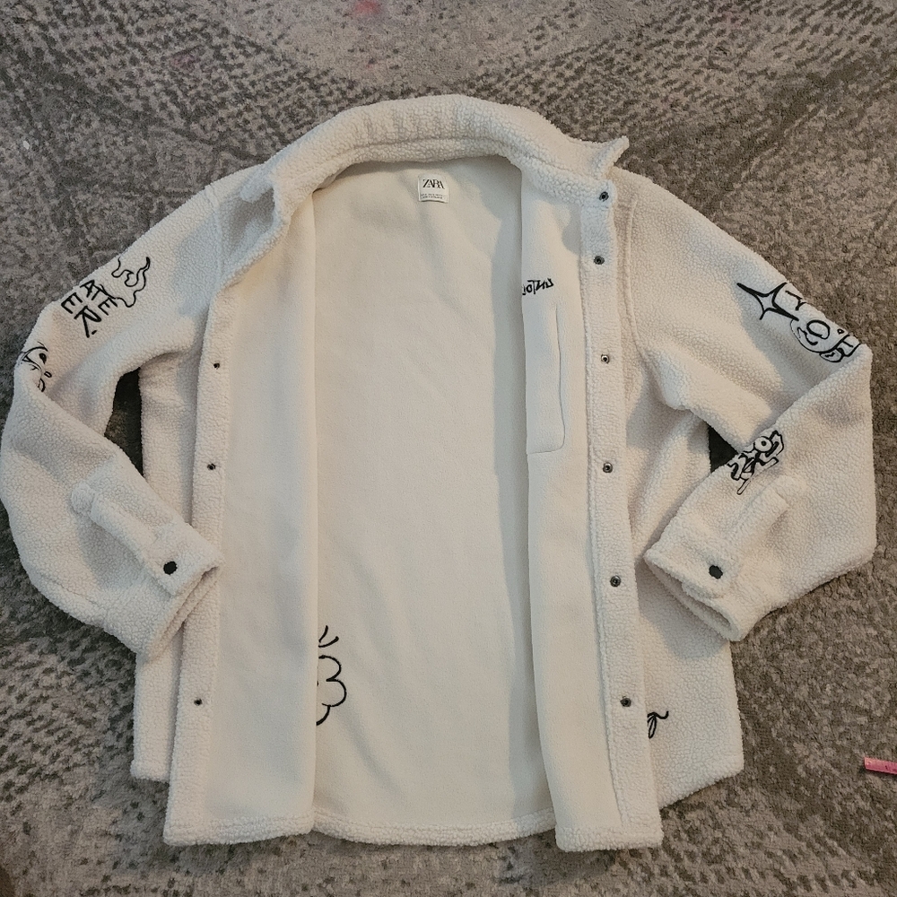 Embroidered fleece sherpa Zara untold Secrets Size XL - Picture 7 of 13